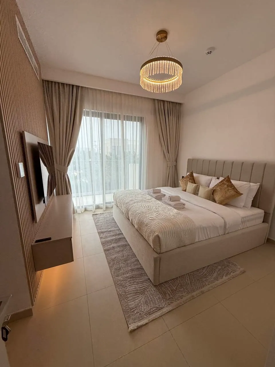 The same Dubai apartment once Stay® managed, styled and guest-ready