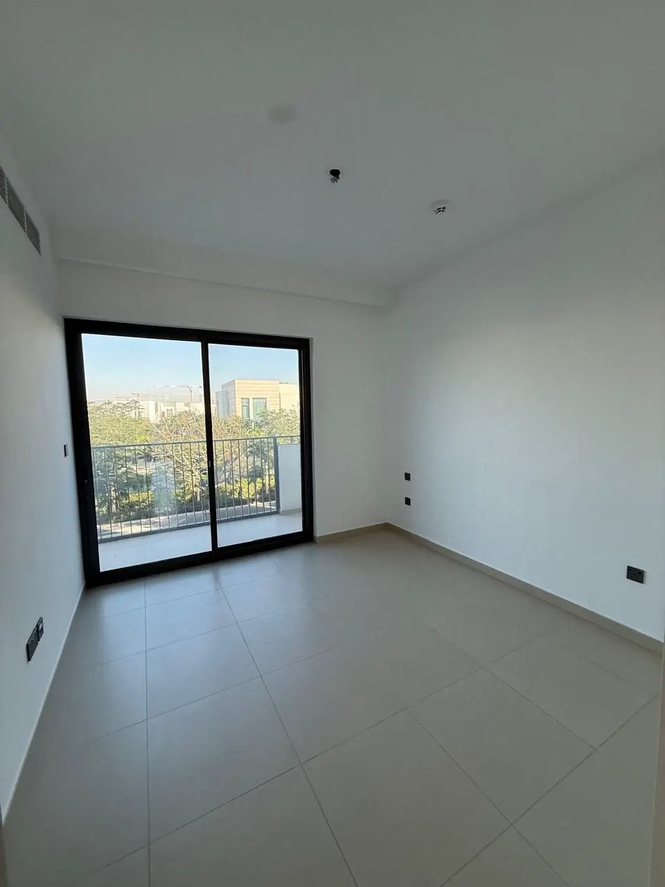 A Dubai apartment empty and unstyled before Stay® takes it on