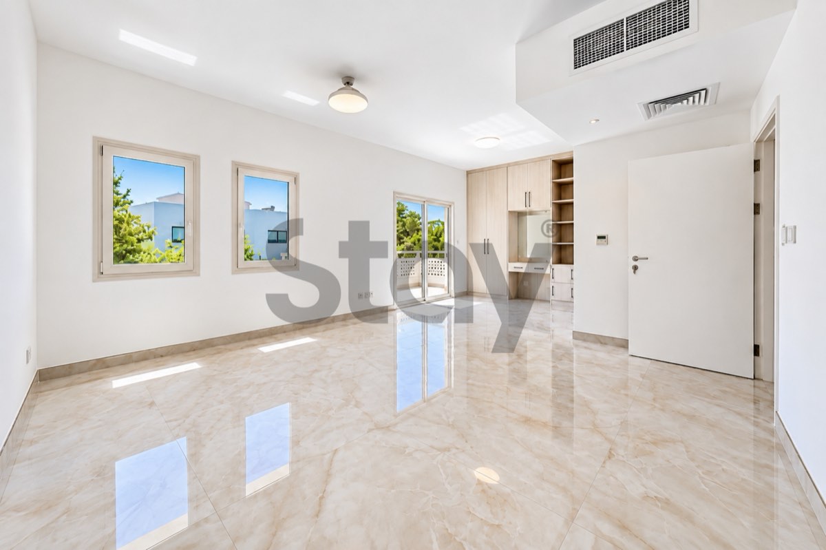 6 bedroom villa, Meadows 9, Meadows