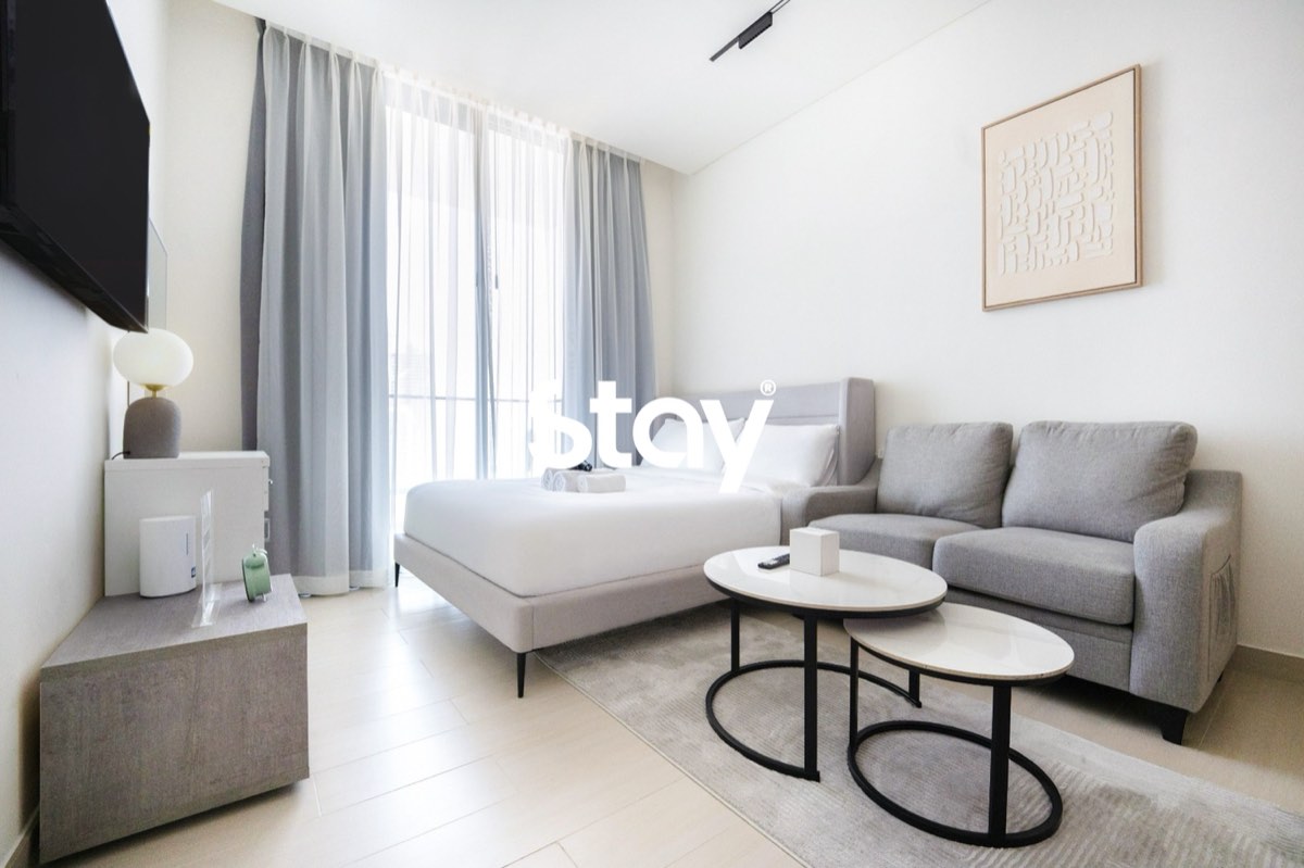 Studio apartment, Binghatti Azure, Jumeirah Village Circle