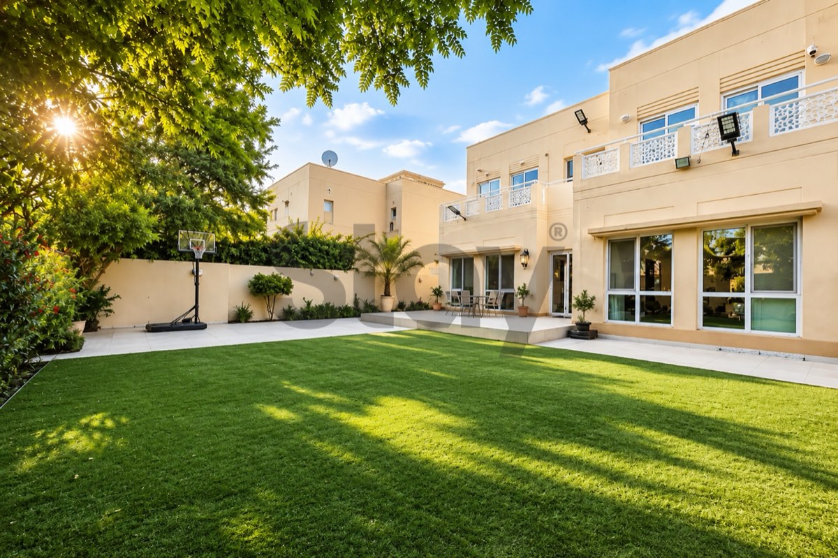 5 bedroom villa, Meadows 1, Meadows